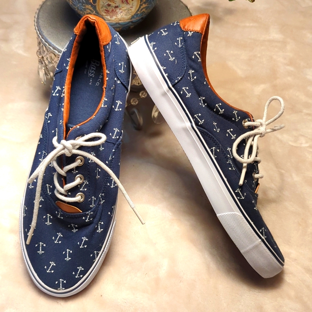 G.H. Bass & Co. "Navigate" Tennis Shoes Size 8 NEW!